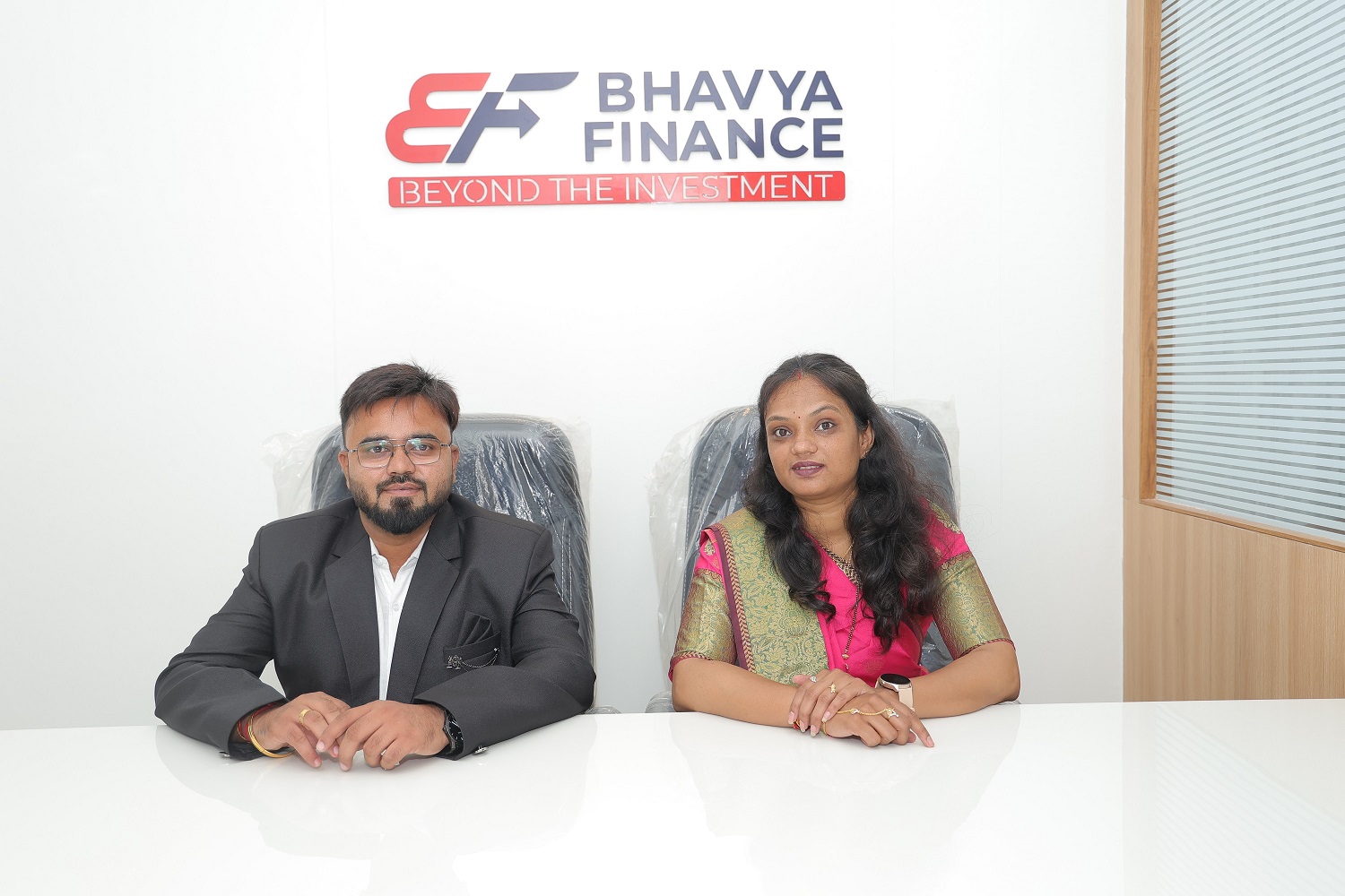 Advisors guiding a family